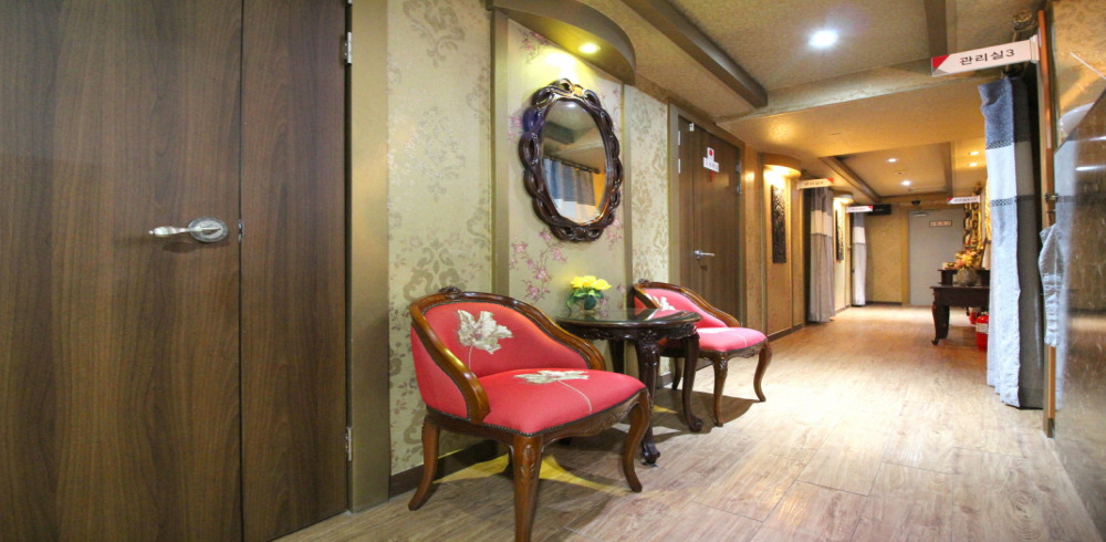 두정동 인근 타이, 아로마, 커플관리 서비스가 제공되는 사와디전통타이의 전체 시설