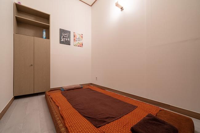 비전동 태국관리사 마사지샵 더청담의 쾌적한 관리실 내부 모습