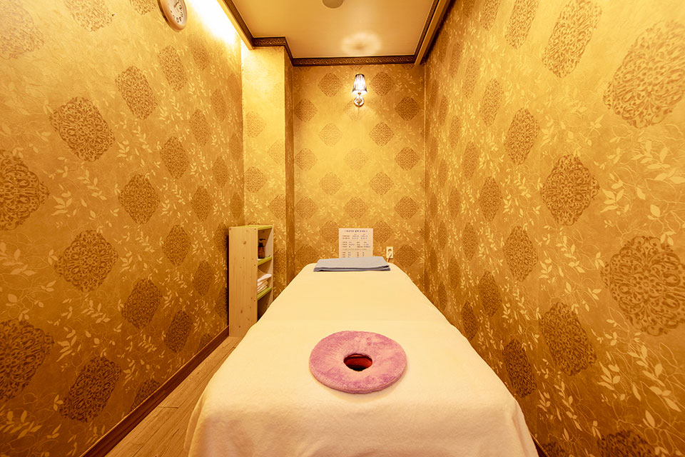 주변 태국마사지 추천 매장 건강힐링마사지의 전체적인 인테리어 모습