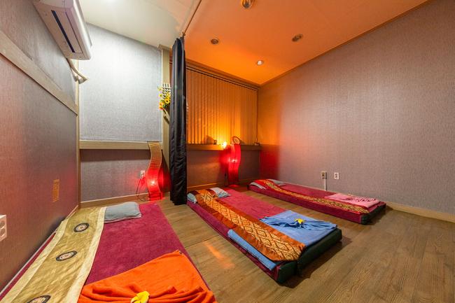 궐동 더힐링 주차가능, 샤워가능, 커플실, 수면가능, 단체예약 완비된 시설 사진