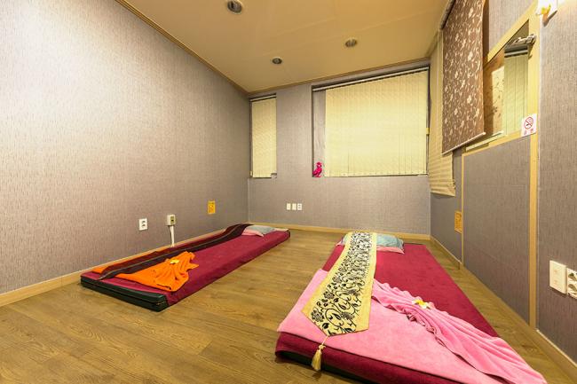 태국마사지 관리 전문 마사지 매장 더힐링 내부 공간