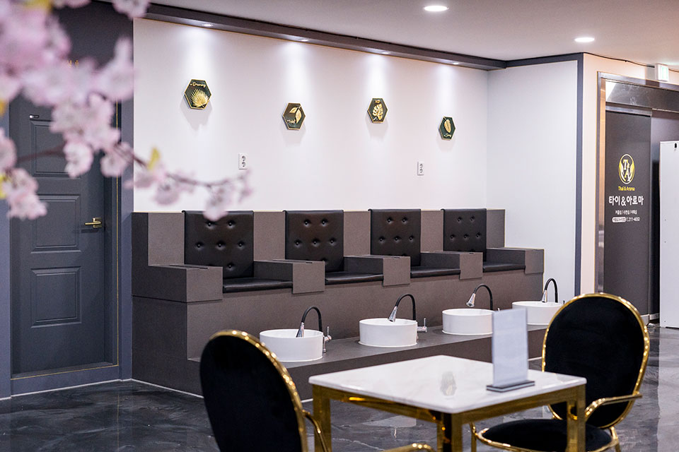 성남동 한국마사지 전문 홍아로마테라피의 아늑하고 프라이빗한 분위기