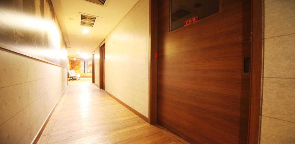 계산동 중국마사지 전문 힐링스웨디시의 깔끔하고 정돈된 내부 전경