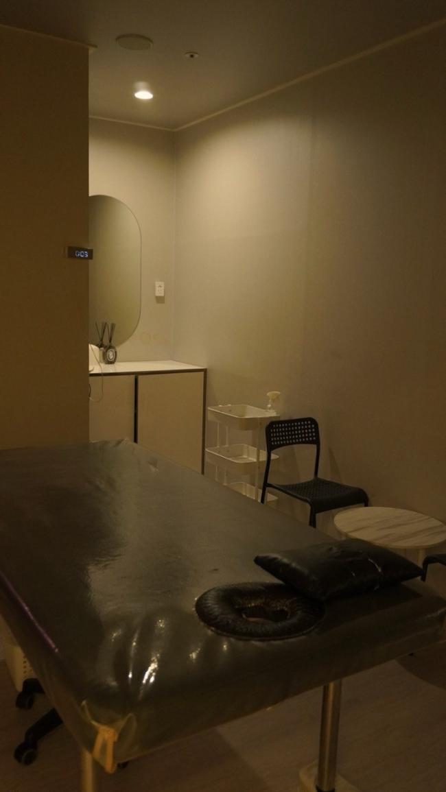 불당동 스웨디시 전문 아우라스웨디시의 깔끔하고 정돈된 내부 전경