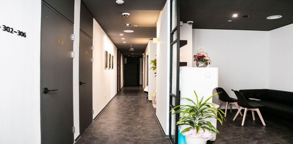 무실동 인근 스웨디시 서비스가 제공되는 뉴블랙의 전체 시설