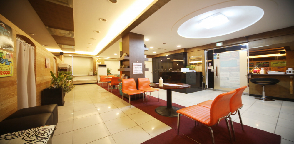 시청역,광화문역,회현역,종각역,명동역,을지로입구역,을지로3가역,종로3가역,충무로역에 위치한 아로마, 건식/스포츠, 커플관리, 풋케어 서비스 가능 에이스테라피 시설