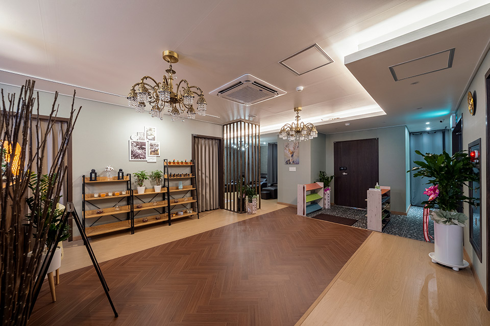 호텔스파 - 봉명동 구암역,유성온천역 주변에서 방문하기 편한 마사지 매장