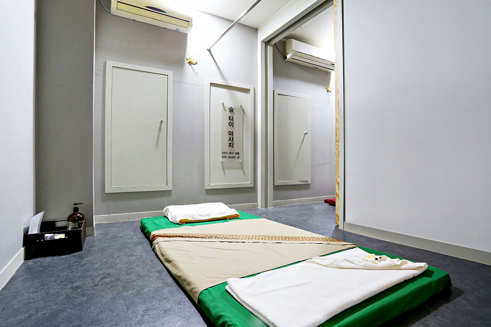 돌곶이역,광운대역,석계역 주변 태국마사지 추천 매장 숲타이의 전체적인 인테리어 모습