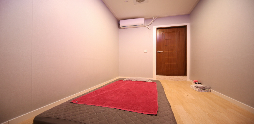 내당동 태국관리사 마사지샵 애플타이아로마의 쾌적한 관리실 내부 모습