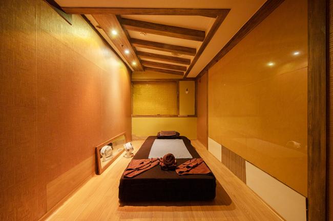 서초동 스웨디시 전문 디오빌휴타이의 깔끔하고 정돈된 내부 전경