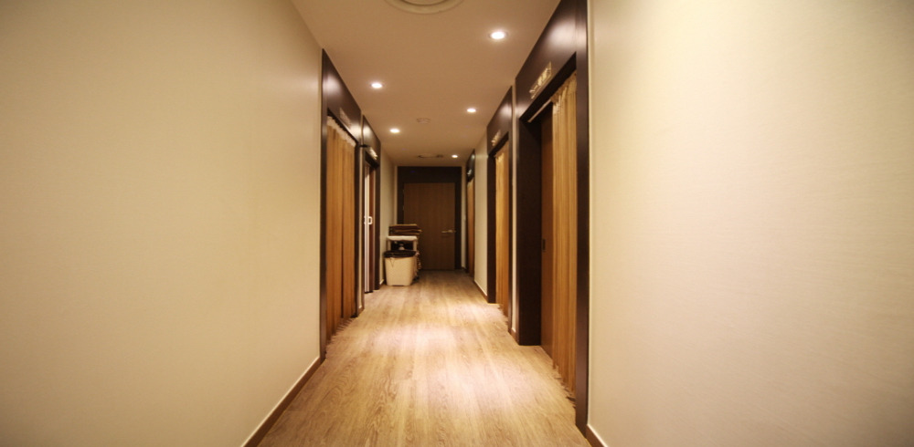 한국마사지 서비스가 제공되는 가락동 더풋샵 매장 내부 사진