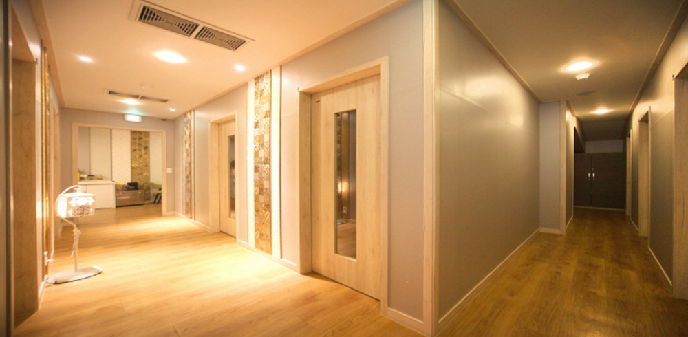 노고산동 중국관리사 마사지샵 토러스테라피의 쾌적한 관리실 내부 모습