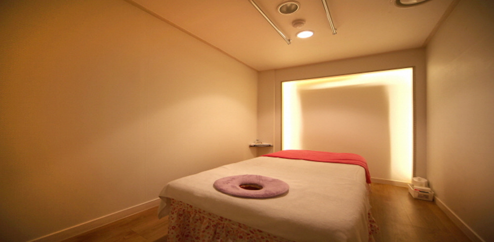 중국마사지 서비스가 제공되는 노고산동 토러스테라피 매장 내부 사진