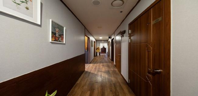 중화역,상봉역,면목역,망우역 주변 중국마사지 추천 매장 힐링테라피의 전체적인 인테리어 모습