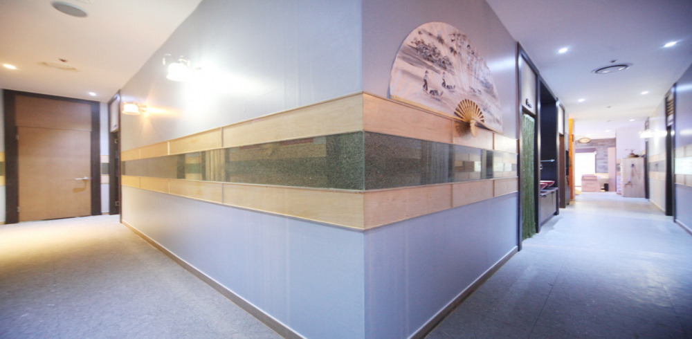 야탑역에 위치한 아로마, 건식/스포츠, 풋케어, 베트남관리 서비스 가능 베트남황제이발소 시설