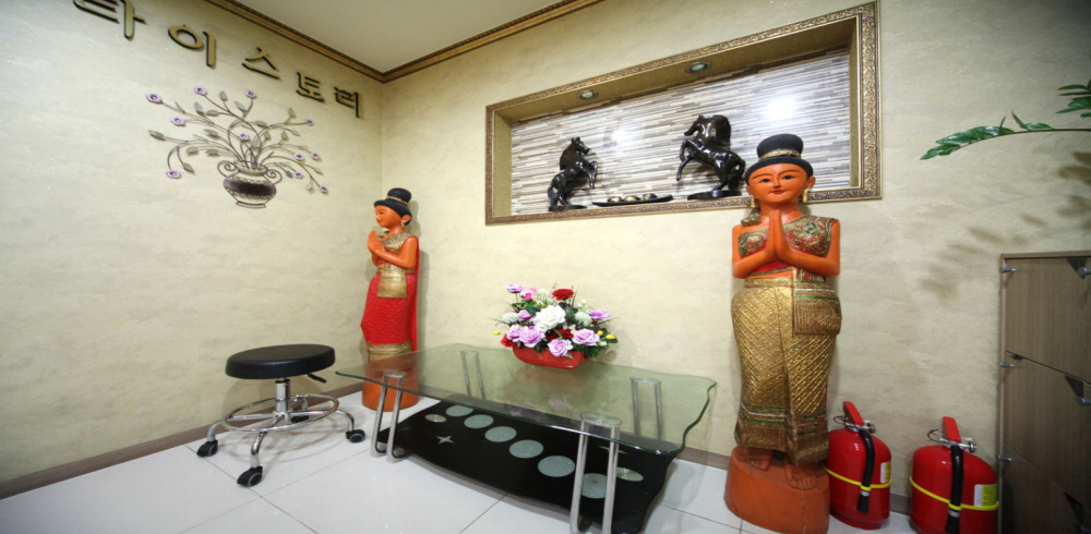 주변 한국마사지 추천 매장 힐링스토리의 전체적인 인테리어 모습