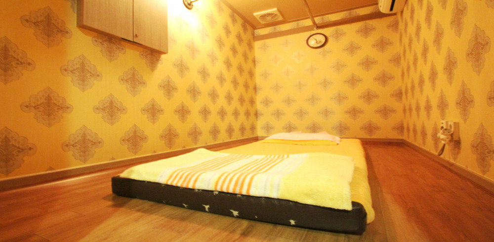 반송동 태국관리사 마사지샵 왓포태국전통 의 쾌적한 관리실 내부 모습