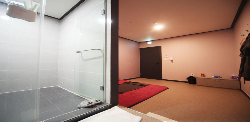 두정역 주변 태국마사지 추천 매장 아지트타이의 전체적인 인테리어 모습