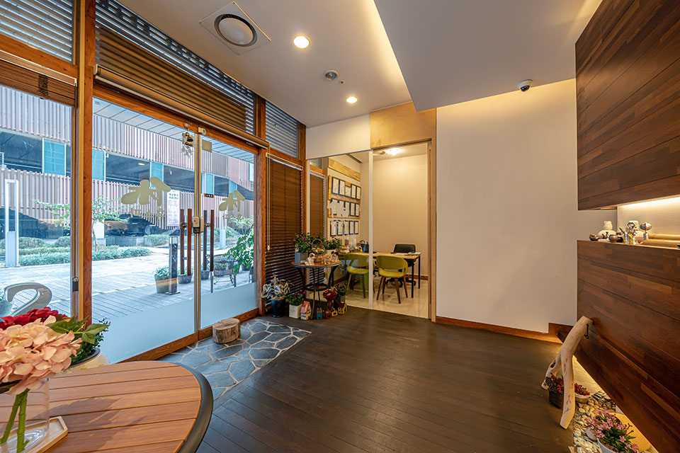 천안아산역,아산역 주변 태국마사지 추천 매장 휴스파&타이의 전체적인 인테리어 모습