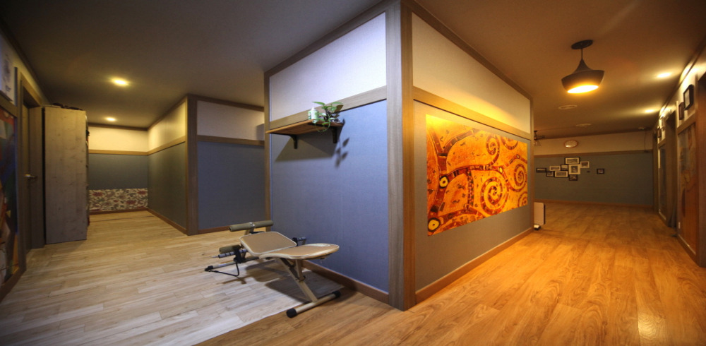 태국마사지 서비스가 제공되는 용화동 션샤인타이 매장 내부 사진