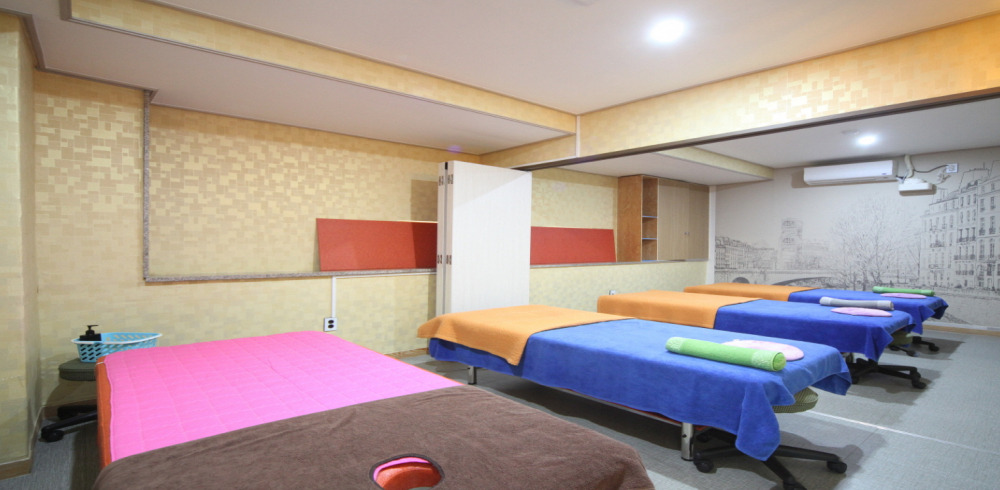 더썸테라피아로마 - 수성동2가 경대병원역,대봉교역,수성시장역,대구은행역에서 가까운 프라이빗 마사지 전용 공간