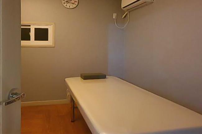 신매동 스웨디시 전문 굿데이테라피의 깔끔하고 정돈된 내부 전경