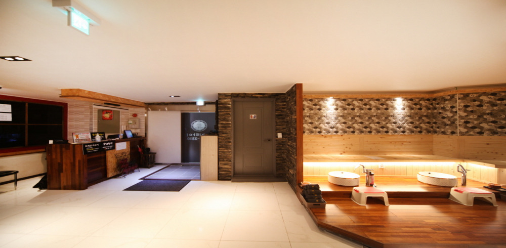 봉선동 태국관리사 마사지샵 마이타이 의 쾌적한 관리실 내부 모습