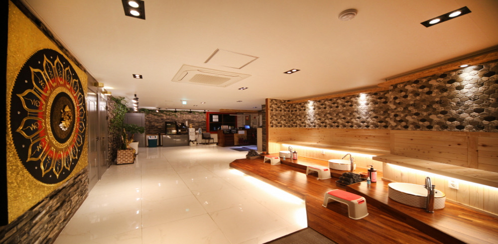 주변 태국마사지 추천 매장 마이타이 의 전체적인 인테리어 모습