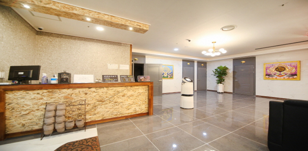 노대동 태국마사지 전문 씨유타이의 깔끔하고 정돈된 내부 전경