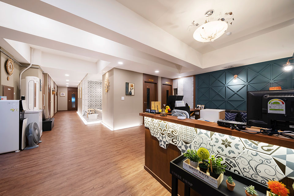 청담후 - 상남동 인근 태국마사지 전문 마사지 매장 전경