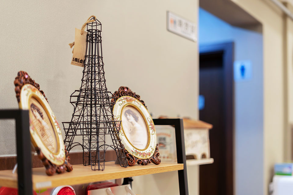 상남동 태국마사지 전문 청담후의 깔끔하고 정돈된 내부 전경