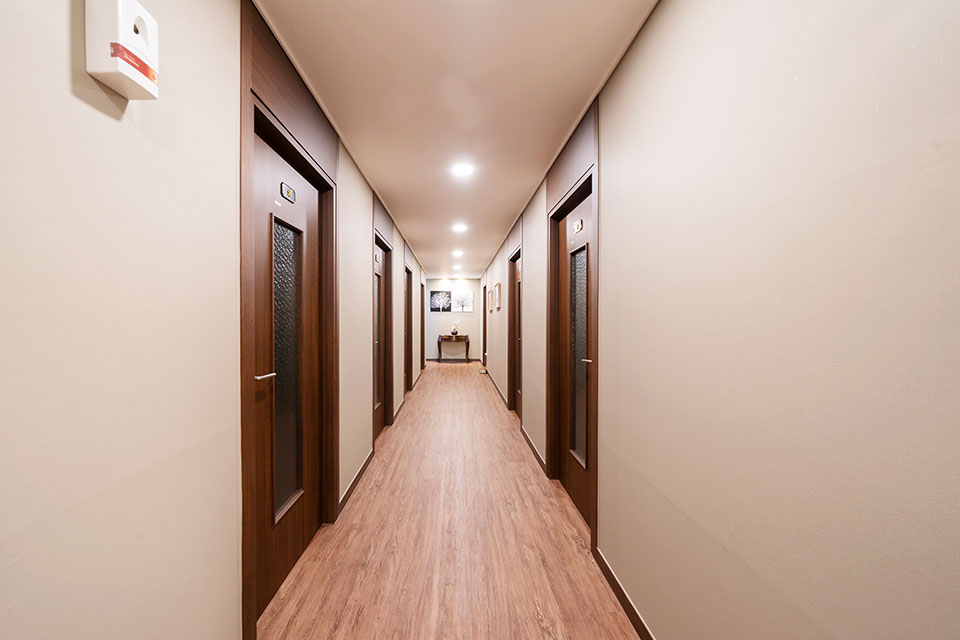 상남동 인근 마사지 잘하는 곳 청담후 청결하게 관리된 내부 시설