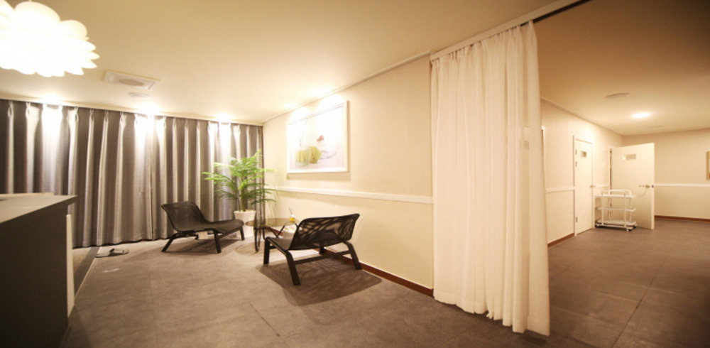 연산동 태국관리사 마사지샵 라임타이의 쾌적한 관리실 내부 모습