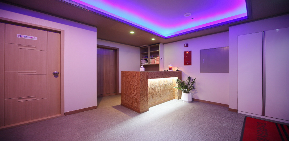 상현역 주변 태국마사지 추천 매장 청담마사지의 전체적인 인테리어 모습