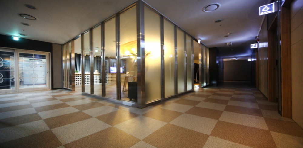 태국마사지 관리 전문 마사지 매장 홀리데이 내부 공간