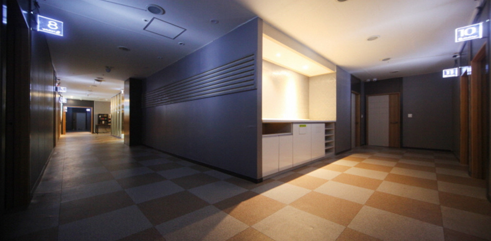 송천동2가 인근 타이, 아로마, 커플관리 서비스가 제공되는 홀리데이의 전체 시설