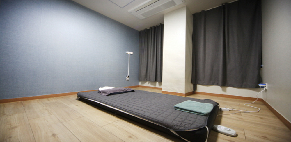 주변 태국마사지 추천 매장 홀리데이의 전체적인 인테리어 모습