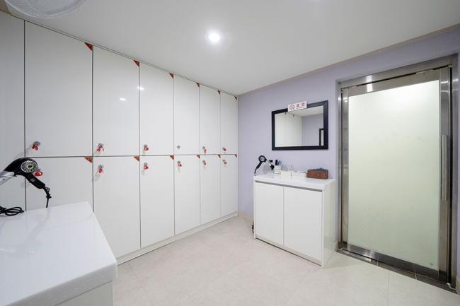 연동 중국마사지 전문 DH아로마의 깔끔하고 정돈된 내부 전경