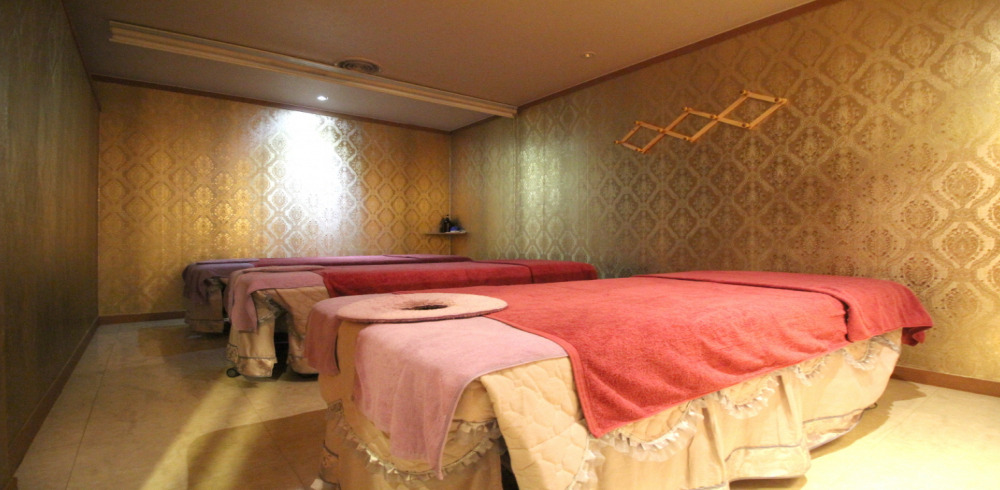 보라매역,서울지방병무청역,보라매병원역,당곡역,신대방삼거리역,장승배기역 주변 중국마사지 추천 매장 천혜의 전체적인 인테리어 모습