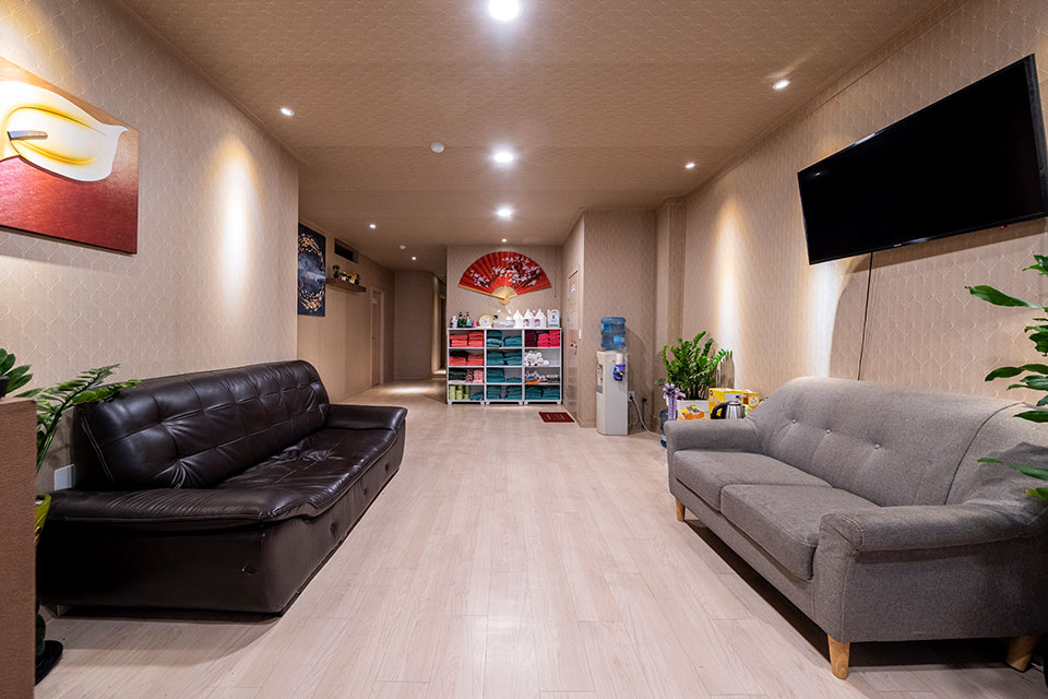 가좌역 인근 타이, 아로마, 커플관리 서비스가 제공되는 황제의 전체 시설