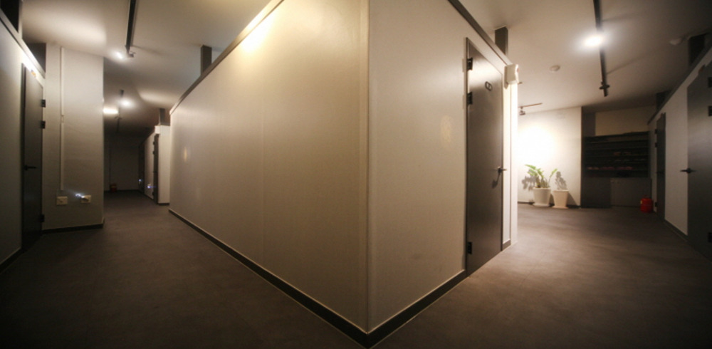 탑동 태국마사지 전문 청담타이의 깔끔하고 정돈된 내부 전경