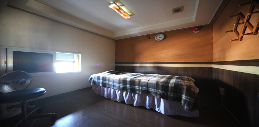 산이리 인근 타이, 아로마, 스웨디시 서비스가 제공되는 황실정통스웨디시의 전체 시설