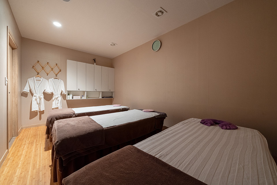 동삭동 인근 아로마, 건식/스포츠 서비스가 제공되는 THE청담의 전체 시설