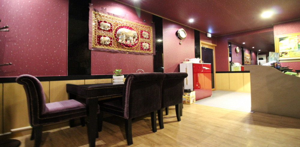 정자동 한국관리사 마사지샵 천스웨디시아로마의 쾌적한 관리실 내부 모습