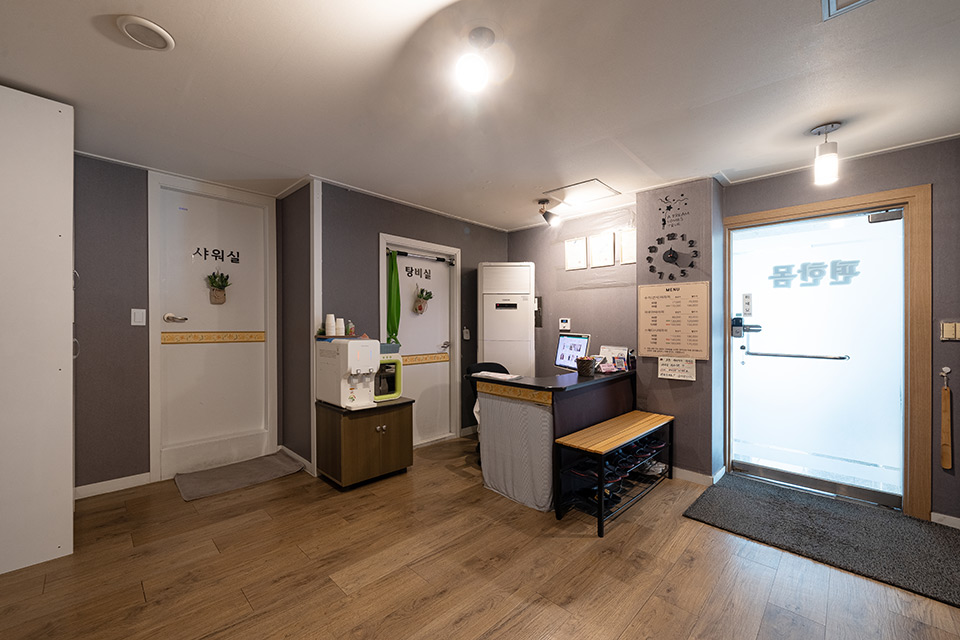 선정릉역,한티역,선릉역,삼성역 인근 한국관리사 마사지 전문 편한몸테라피의 아늑한 내부 시설 안내