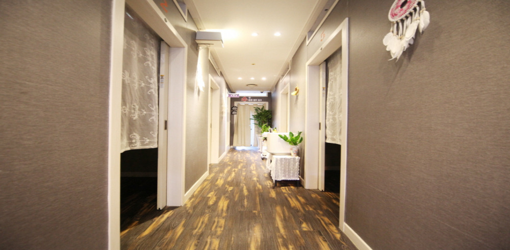 판교역 주변 한국마사지 추천 매장 수테라피의 전체적인 인테리어 모습