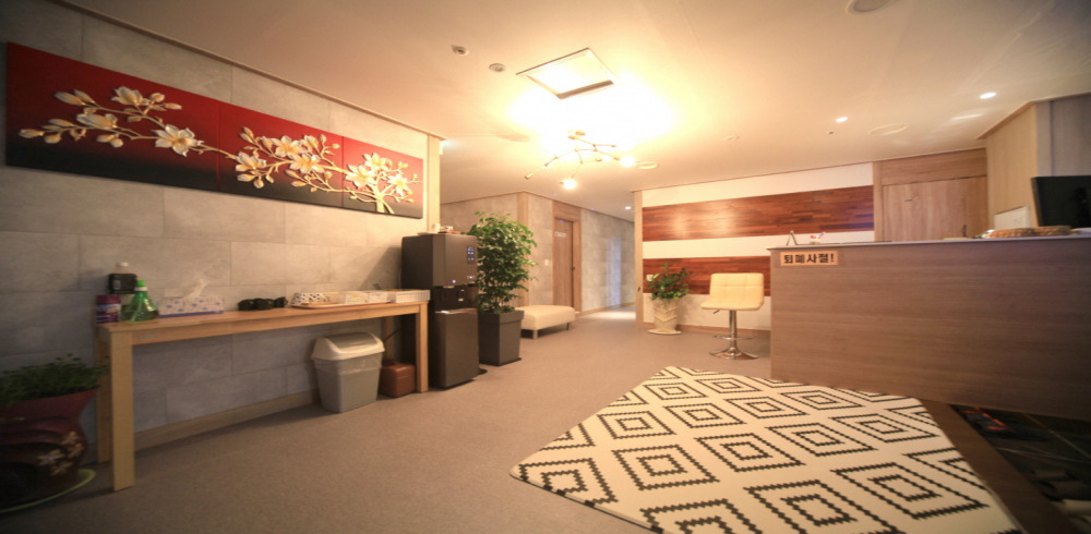 황실전통마사지 - 영천동 동탄역 인근 중국마사지 전문 마사지 매장 전경
