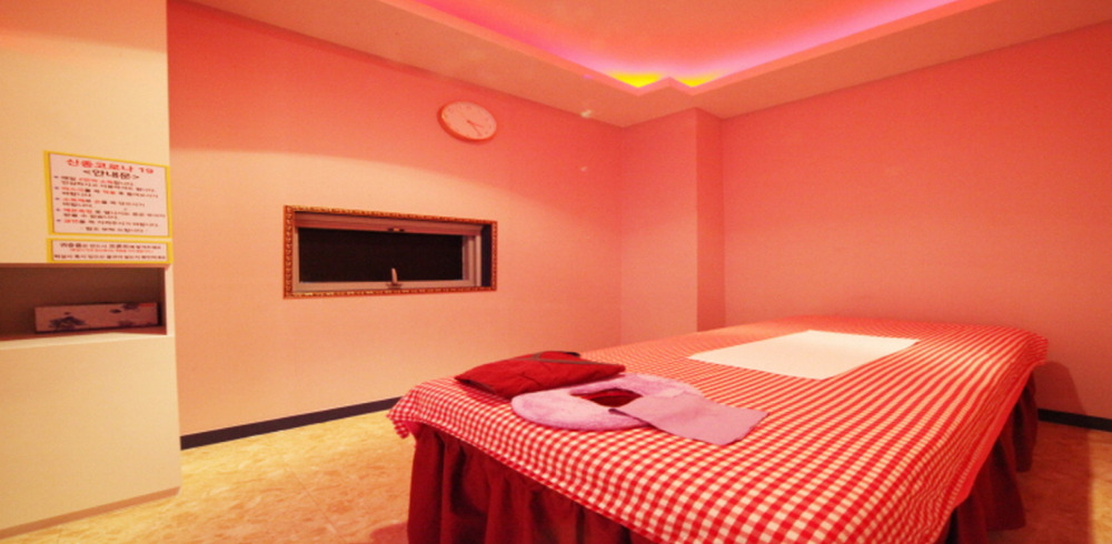 광명역에 위치한 아로마, 건식/스포츠, 스웨디시 서비스 가능 수인바디샵 시설