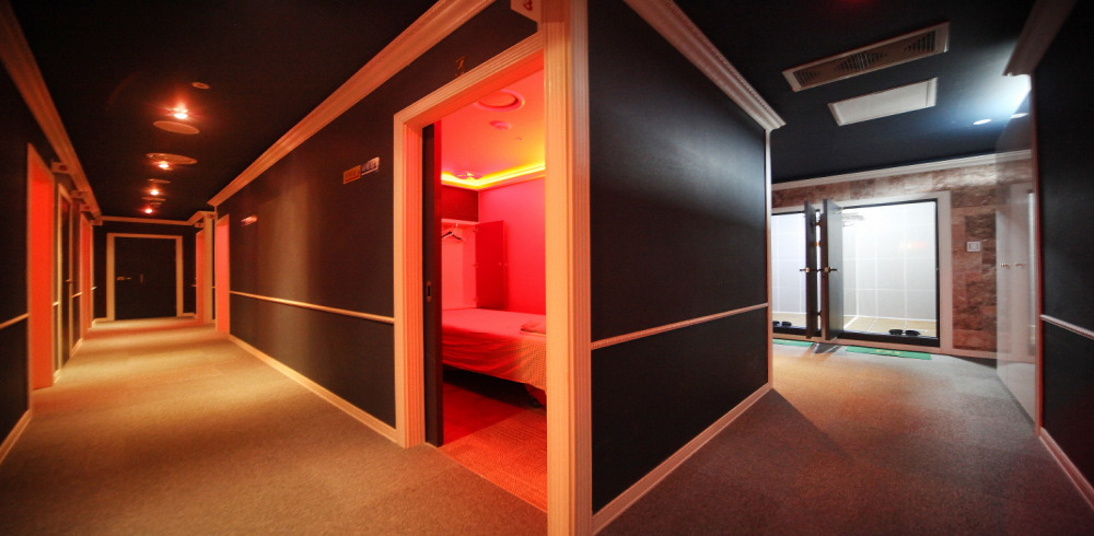 광명역 인근 아로마, 건식/스포츠, 스웨디시 서비스가 제공되는 황실마사지의 전체 시설