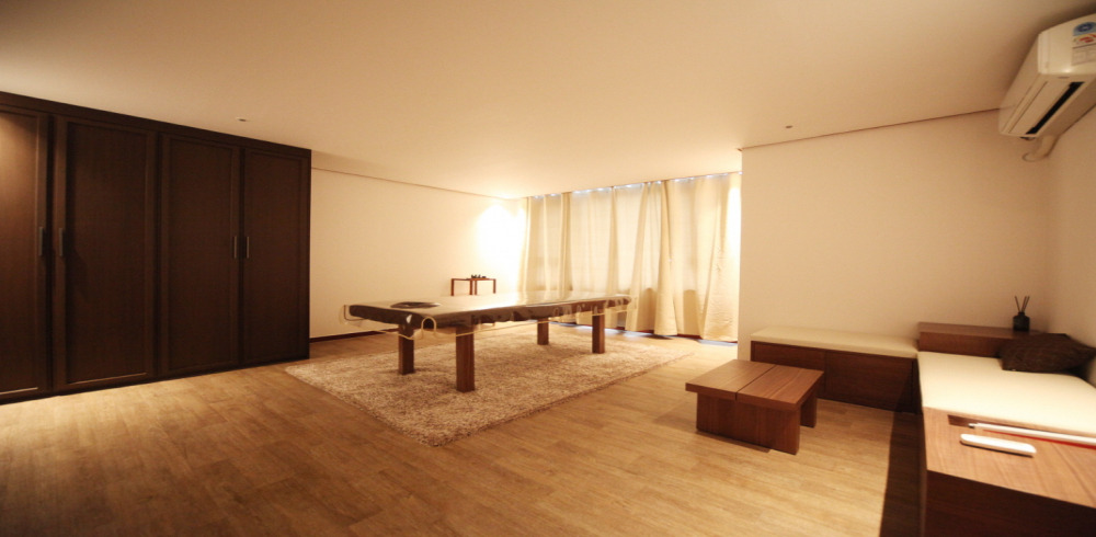 어썸스웨디시 - 정자동 정자역,수내역 인근 스웨디시 전문 마사지 매장 전경